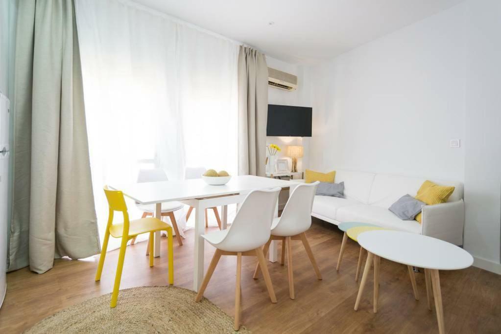 Lyrioshomes Malaga Cervantes 外观 照片