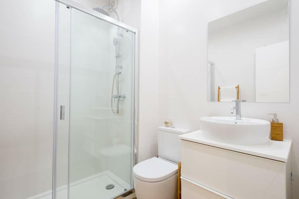 Lyrioshomes Malaga Cervantes 外观 照片